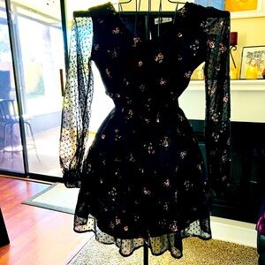 Cute and Sassy Hollister Mini 😍